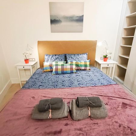 Oasis Rooms Barcelona - By Ronda Universidad Екстер'єр фото